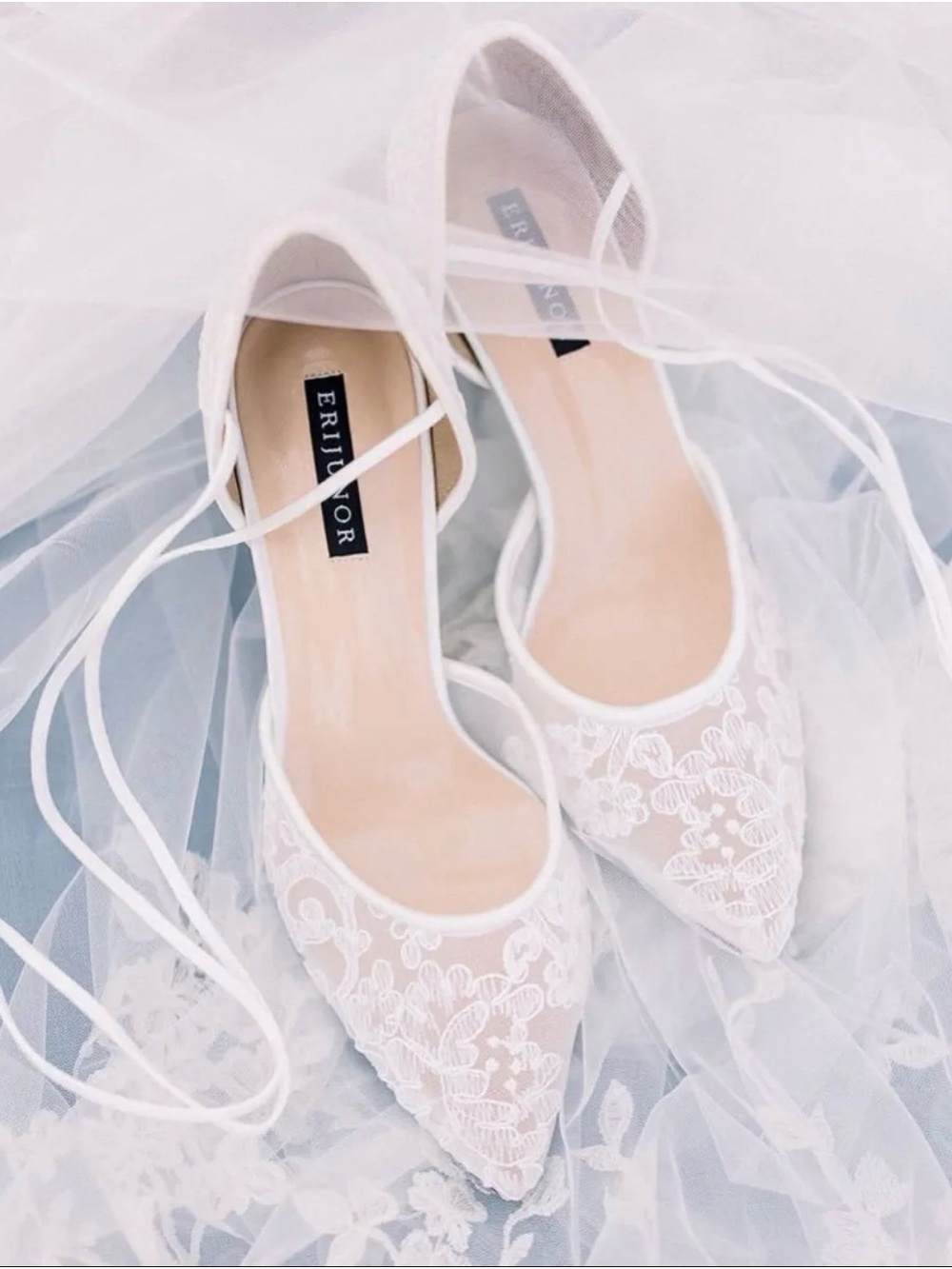 ERIJUNOR White Lace Pointed-Toe Bridal Flats with Ankle Ties